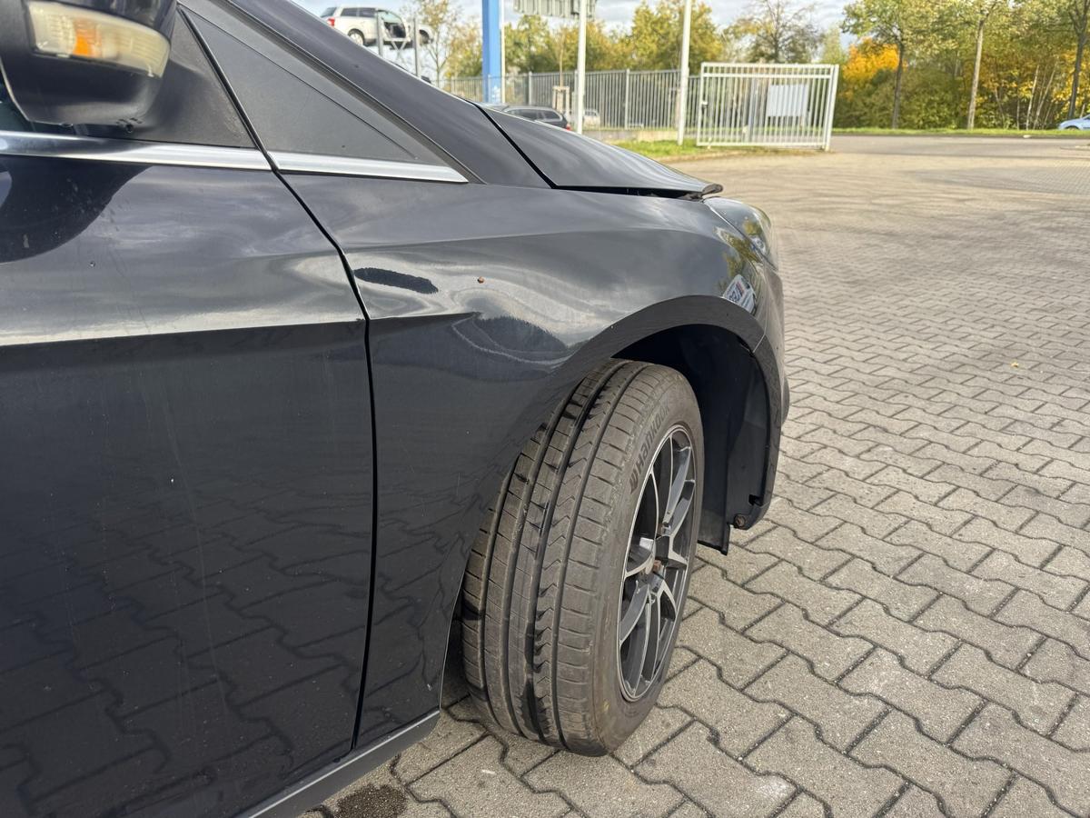 Ford Focus 3 original Kotfl&uuml;gel vorn rechts Panther Schwarz Bj.2011